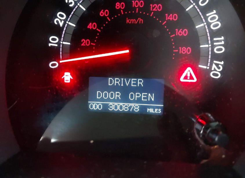 Photo 15 of 2010 Toyota Sequoia LIMITED 5.7L V8 (VIN 5TDKY5G12AS025820)