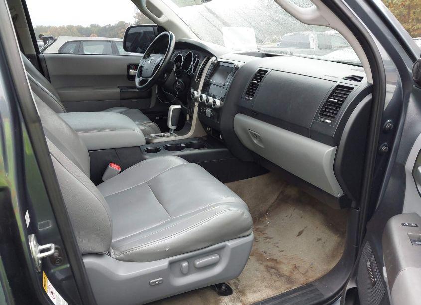 Photo 5 of 2010 Toyota Sequoia LIMITED 5.7L V8 (VIN 5TDKY5G12AS025820)