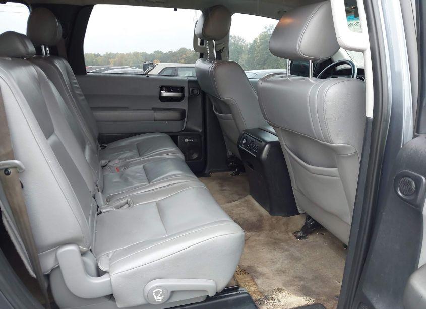 Photo 8 of 2010 Toyota Sequoia LIMITED 5.7L V8 (VIN 5TDKY5G12AS025820)