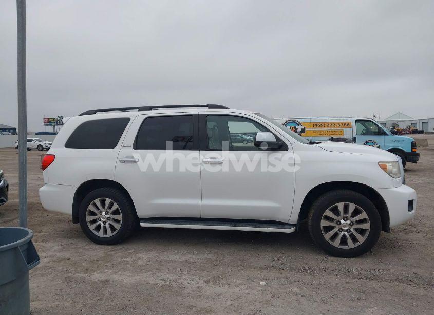 Photo 13 of 2011 Toyota Sequoia LIMITED 5.7L V8 (VIN 5TDKY5G13BS034897)