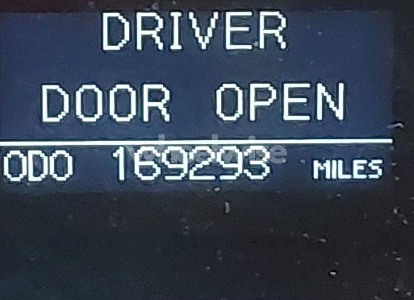 Photo 15 of 2011 Toyota Sequoia LIMITED 5.7L V8 (VIN 5TDKY5G13BS034897)