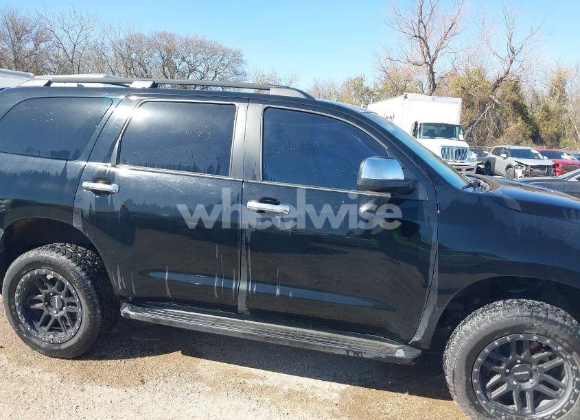 Photo 13 of 2015 Toyota Sequoia LIMITED 5.7L V8 (VIN 5TDKY5G17FS060182)