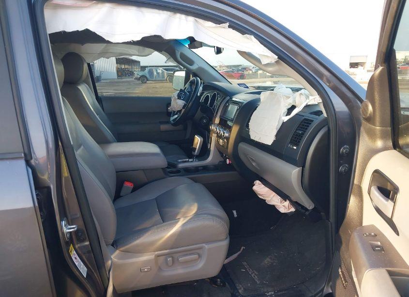 Photo 5 of 2014 Toyota Sequoia LIMITED 5.7L V8 (VIN 5TDKY5G19ES053149)