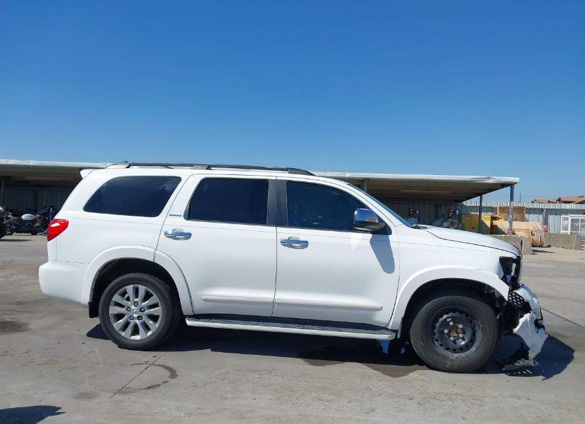 Photo 14 of 2010 Toyota Sequoia LIMITED 5.7L V8 (VIN 5TDKY5G1XAS030084)