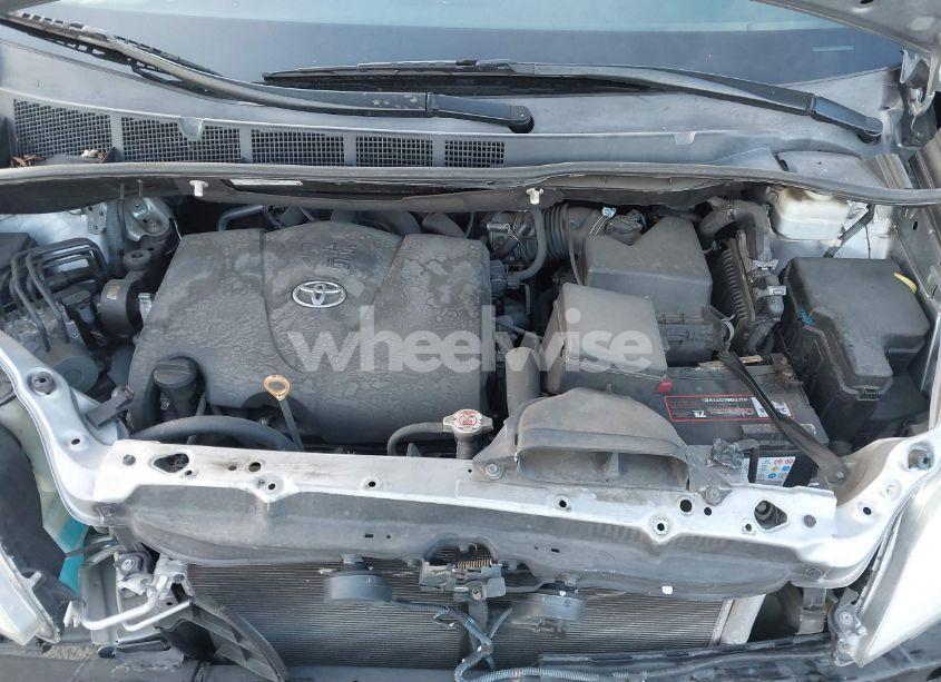 Photo 10 of 2017 Toyota Sienna LE 8 PASSENGER (VIN 5TDKZ3DC0HS786623)