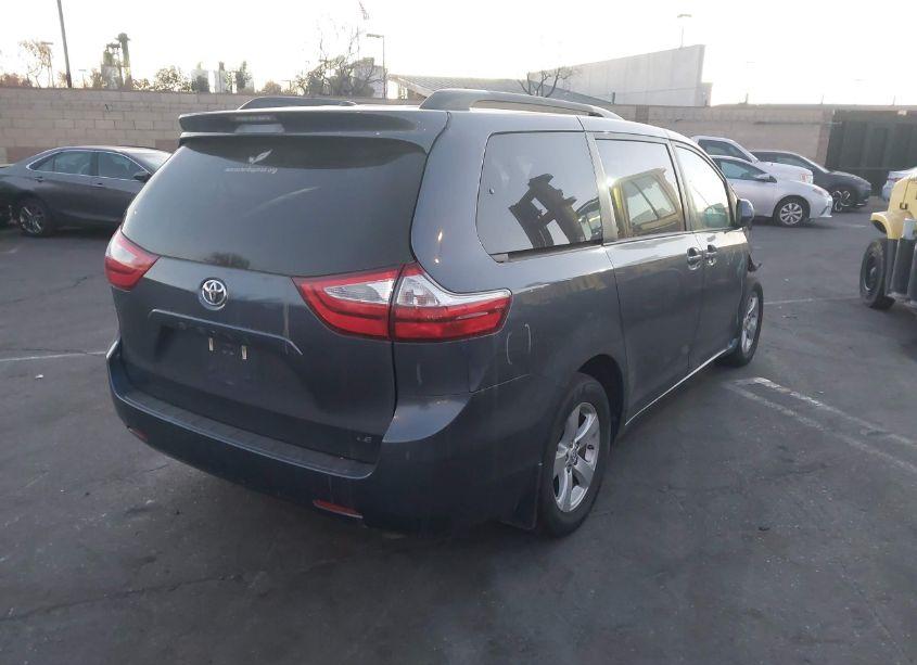 Photo 4 of 2017 Toyota Sienna LE 8 PASSENGER (VIN 5TDKZ3DC0HS811858)