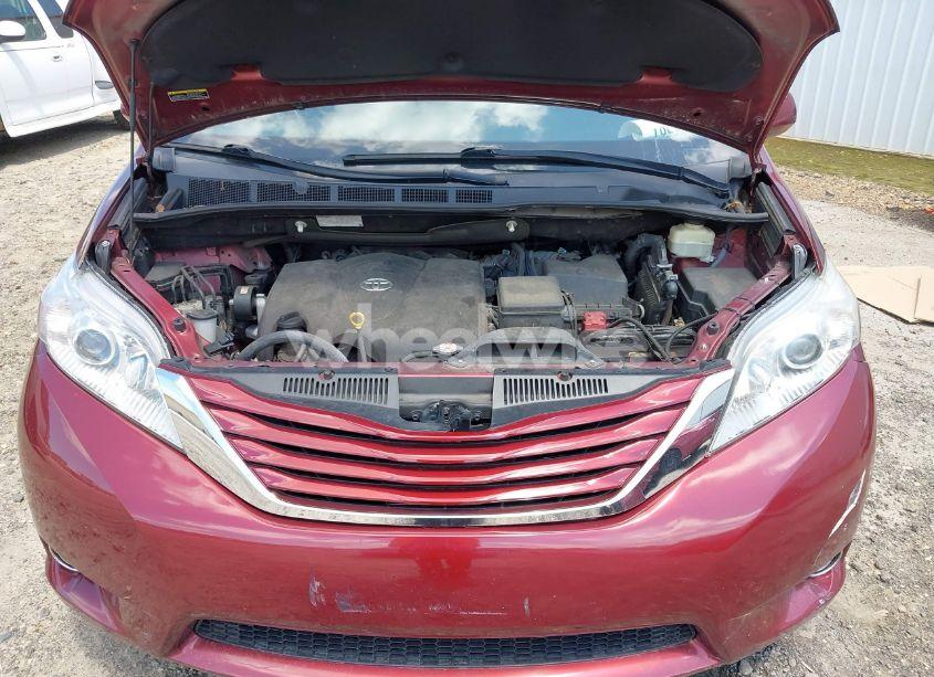 Photo 10 of 2017 Toyota Sienna LE 8 PASSENGER (VIN 5TDKZ3DC1HS770320)