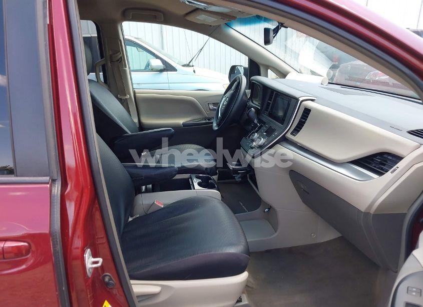 Photo 5 of 2017 Toyota Sienna LE 8 PASSENGER (VIN 5TDKZ3DC1HS770320)