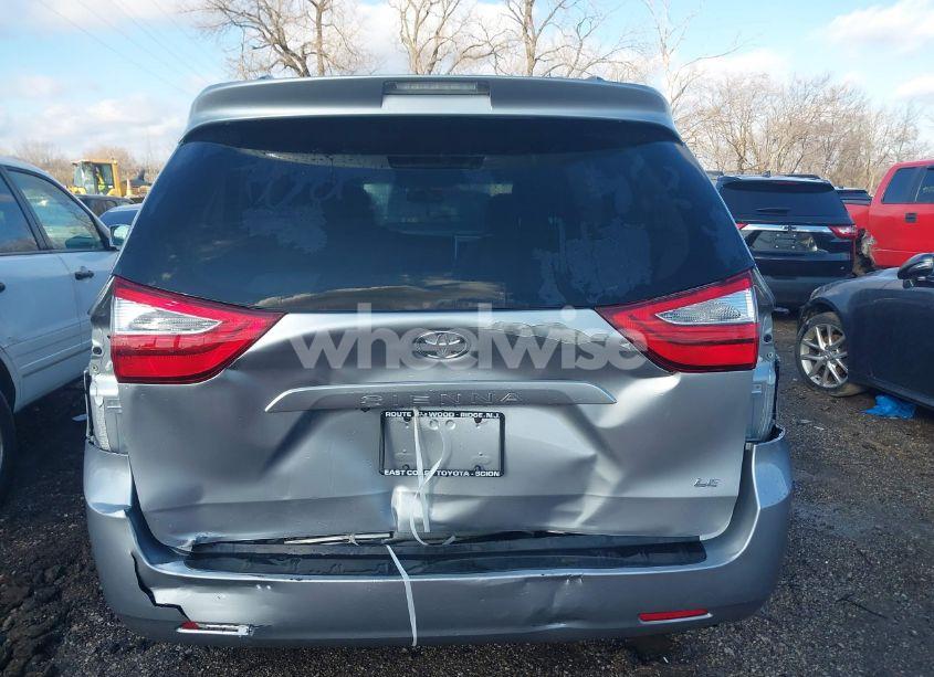 Photo 17 of 2017 Toyota Sienna LE 8 PASSENGER (VIN 5TDKZ3DC1HS812243)