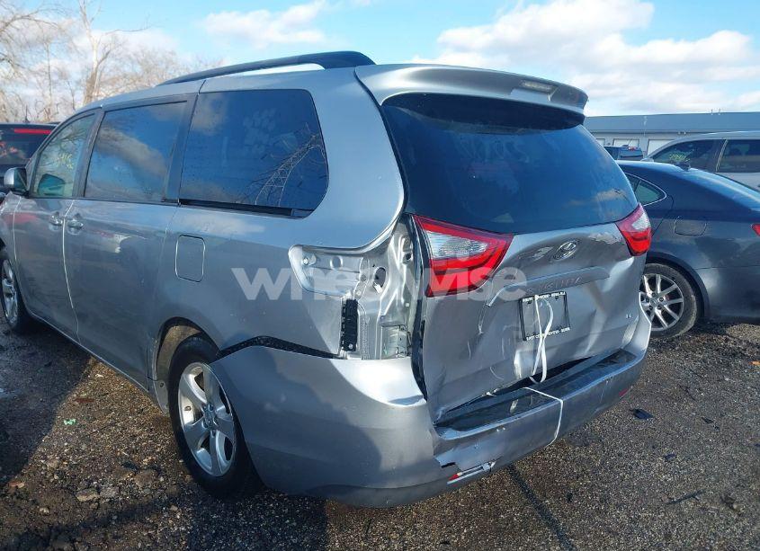 Photo 3 of 2017 Toyota Sienna LE 8 PASSENGER (VIN 5TDKZ3DC1HS812243)