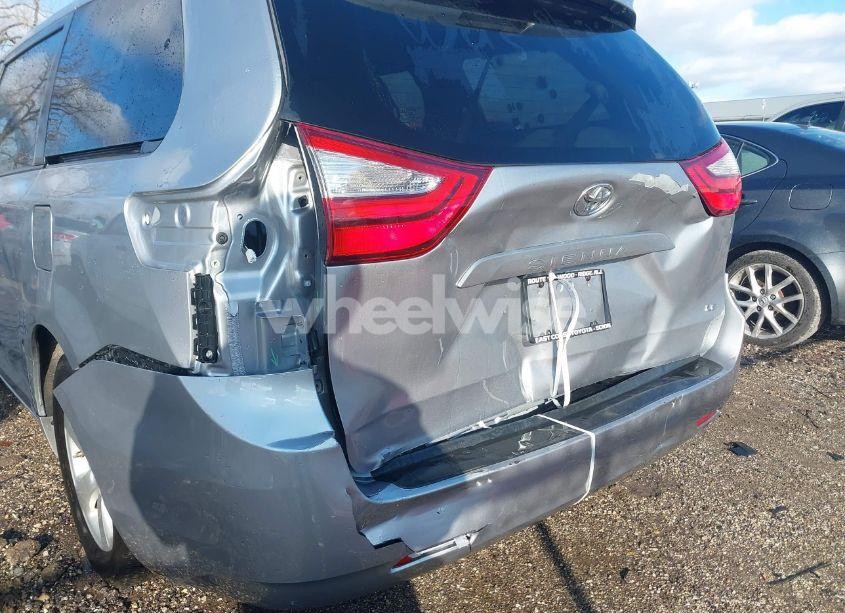 Photo 6 of 2017 Toyota Sienna LE 8 PASSENGER (VIN 5TDKZ3DC1HS812243)