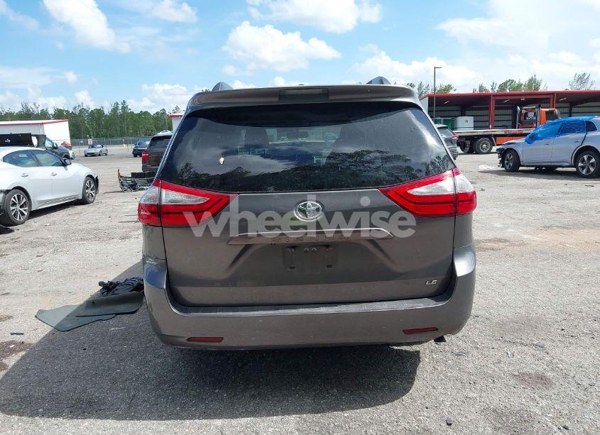 Photo 16 of 2017 Toyota Sienna LE 8 PASSENGER (VIN 5TDKZ3DC1HS847347)