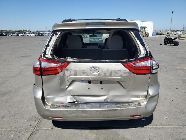 Photo 13 of 2017 TOYOTA SIENNA LE (VIN 5TDKZ3DC1HS867498)
