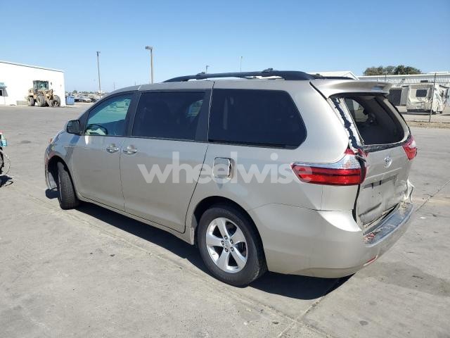 Photo 5 of 2017 TOYOTA SIENNA LE (VIN 5TDKZ3DC1HS867498)