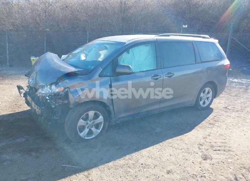 Photo 2 of 2017 Toyota Sienna LE 8 PASSENGER (VIN 5TDKZ3DC1HS880767)