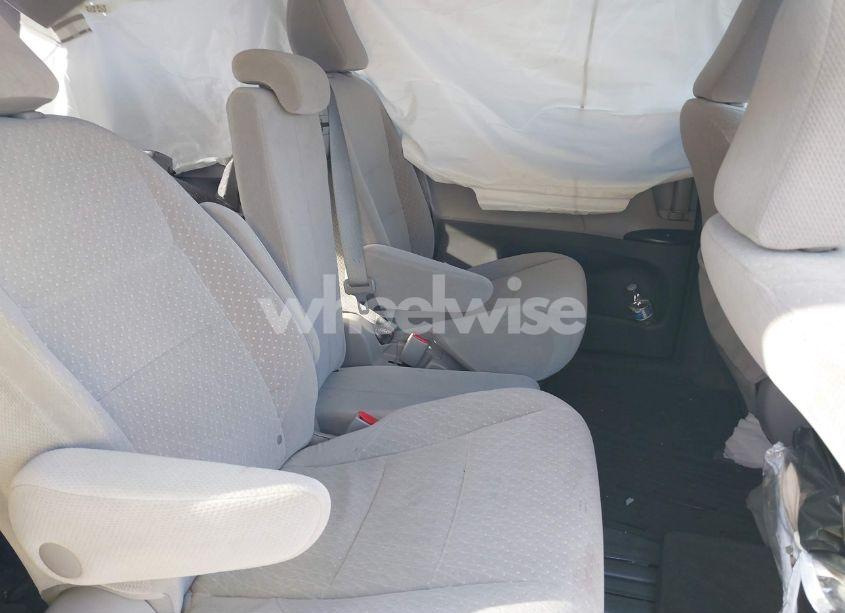 Photo 5 of 2017 Toyota Sienna LE 8 PASSENGER (VIN 5TDKZ3DC1HS880767)