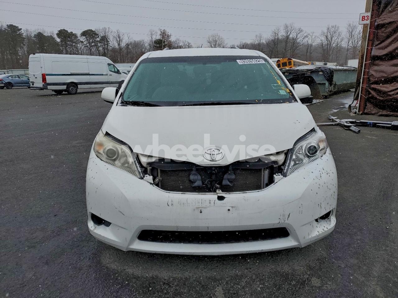 Photo 5 of 2017 TOYOTA SIENNA LE (VIN 5TDKZ3DC1HS899691)