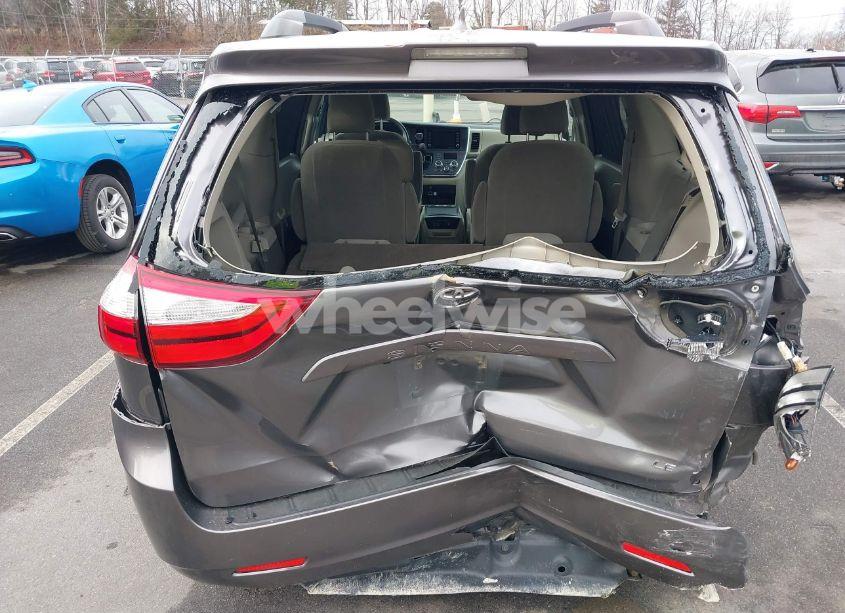 Photo 15 of 2018 Toyota Sienna LE 8 PASSENGER (VIN 5TDKZ3DC1JS953593)