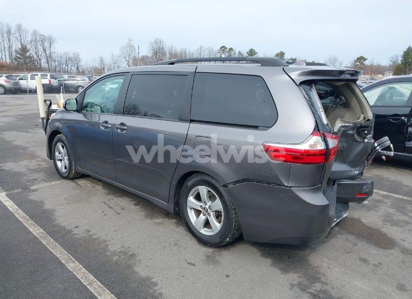 Photo 3 of 2018 Toyota Sienna LE 8 PASSENGER (VIN 5TDKZ3DC1JS953593)