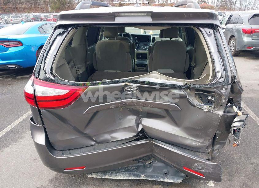 Photo 6 of 2018 Toyota Sienna LE 8 PASSENGER (VIN 5TDKZ3DC1JS953593)