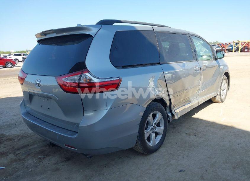 Photo 4 of 2019 Toyota Sienna LE 7 PASSENGER (VIN 5TDKZ3DC1KS966037)