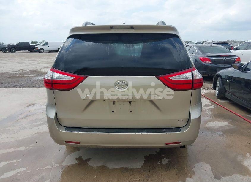 Photo 16 of 2017 Toyota Sienna LE 8 PASSENGER (VIN 5TDKZ3DC2HS860656)