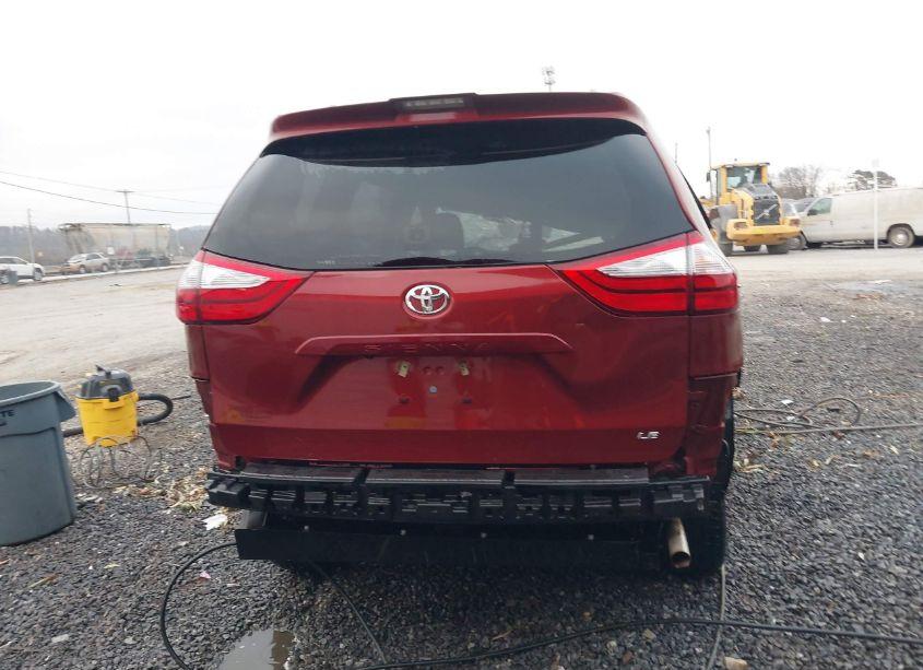 Photo 13 of 2019 Toyota Sienna LE 7 PASSENGER (VIN 5TDKZ3DC2KS012302)