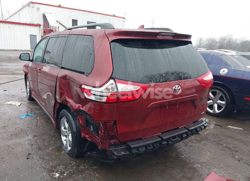 Photo 6 of 2019 Toyota Sienna LE 8 PASSENGER (VIN 5TDKZ3DC2KS974339)