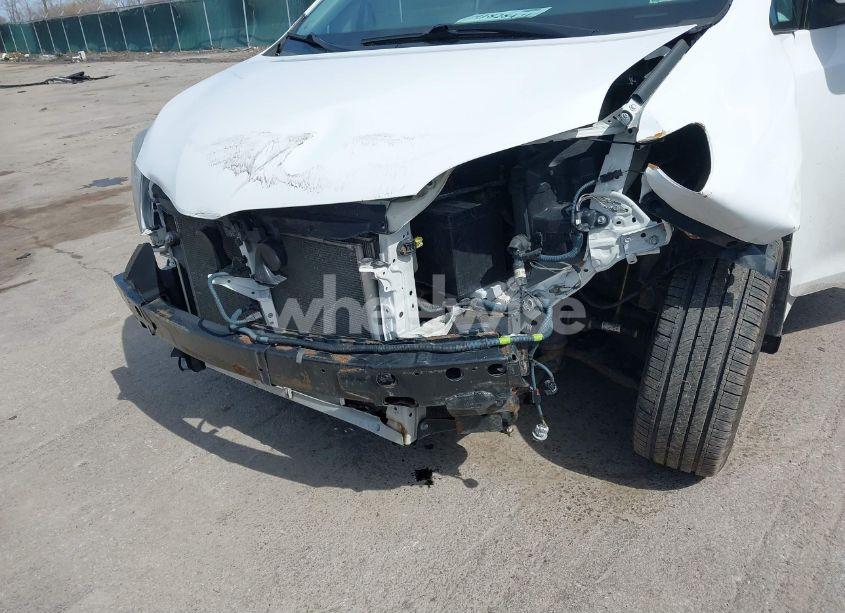 Photo 6 of 2020 Toyota Sienna LE (VIN 5TDKZ3DC2LS024290)