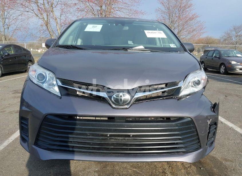 Photo 6 of 2020 Toyota Sienna LE (VIN 5TDKZ3DC2LS055880)