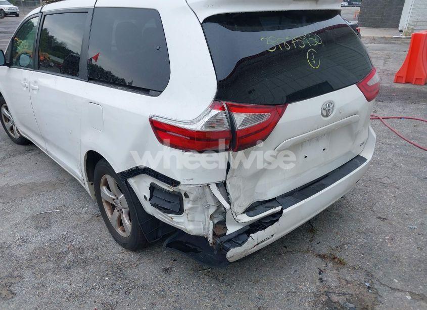 Photo 6 of 2017 Toyota Sienna LE 8 PASSENGER (VIN 5TDKZ3DC3HS826015)