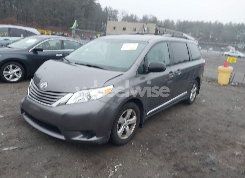 Photo 2 of 2017 Toyota Sienna LE 8 PASSENGER (VIN 5TDKZ3DC3HS832266)