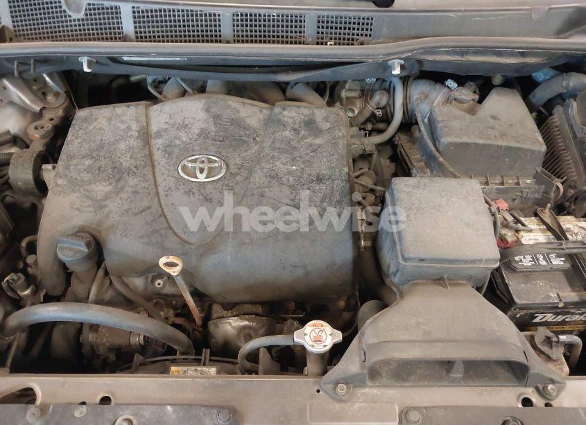 Photo 10 of 2018 Toyota Sienna LE 8 PASSENGER (VIN 5TDKZ3DC3JS906162)