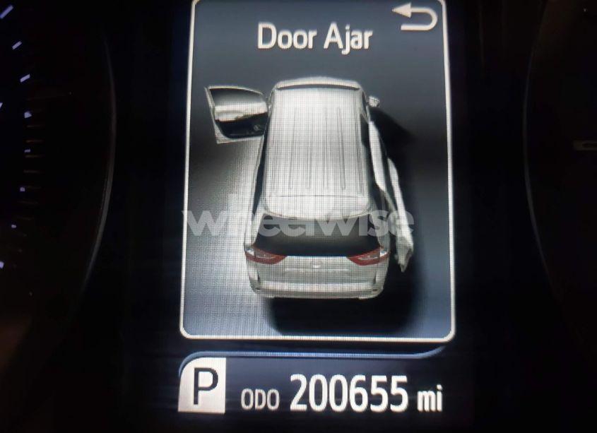 Photo 15 of 2018 Toyota Sienna LE 8 PASSENGER (VIN 5TDKZ3DC3JS906162)