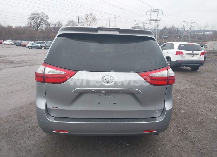 Photo 16 of 2018 Toyota Sienna LE 8 PASSENGER (VIN 5TDKZ3DC3JS913273)