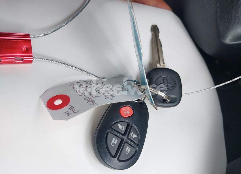 Photo 11 of 2020 Toyota Sienna LE (VIN 5TDKZ3DC3LS043379)