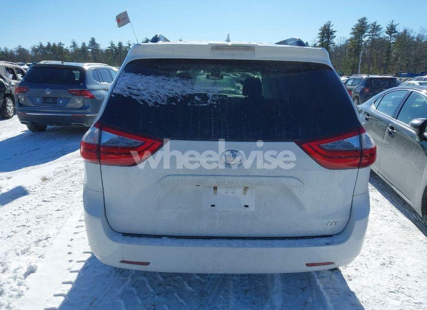 Photo 16 of 2020 Toyota Sienna LE (VIN 5TDKZ3DC3LS051451)