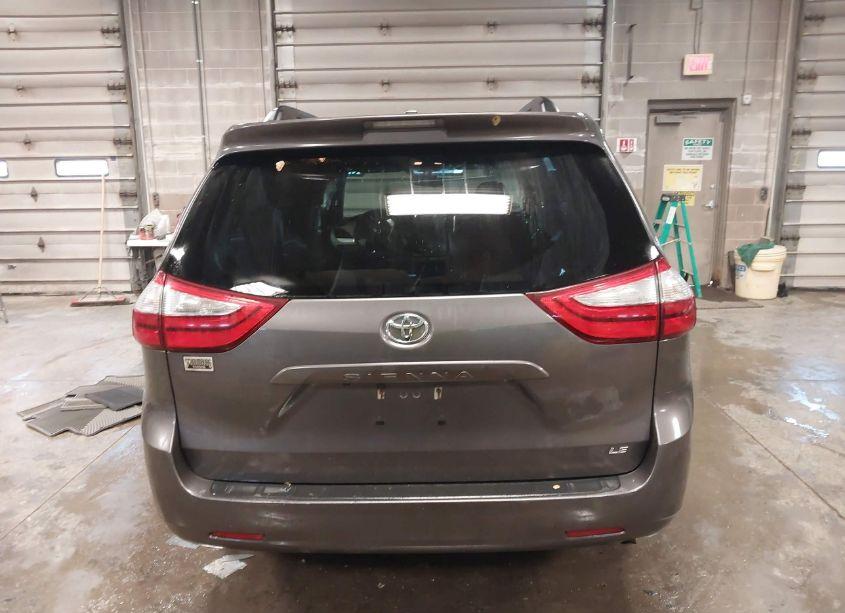 Photo 16 of 2017 Toyota Sienna LE 8 PASSENGER (VIN 5TDKZ3DC4HS771963)