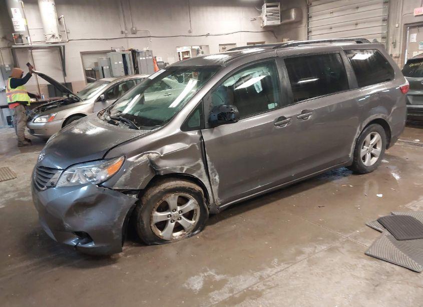 Photo 2 of 2017 Toyota Sienna LE 8 PASSENGER (VIN 5TDKZ3DC4HS771963)