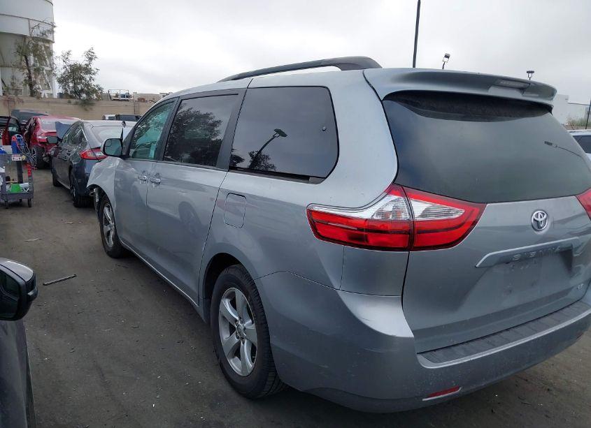 Photo 14 of 2017 Toyota Sienna LE 8 PASSENGER (VIN 5TDKZ3DC4HS896641)