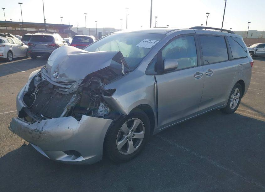 Photo 2 of 2017 Toyota Sienna LE 8 PASSENGER (VIN 5TDKZ3DC4HS896641)