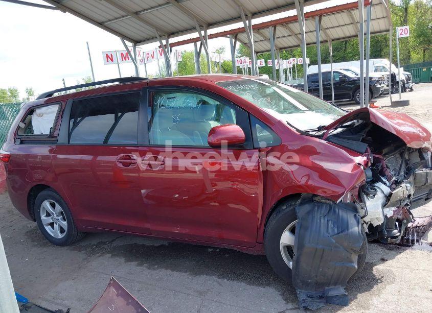 Photo 14 of 2017 Toyota Sienna LE 8 PASSENGER (VIN 5TDKZ3DC4HS899653)