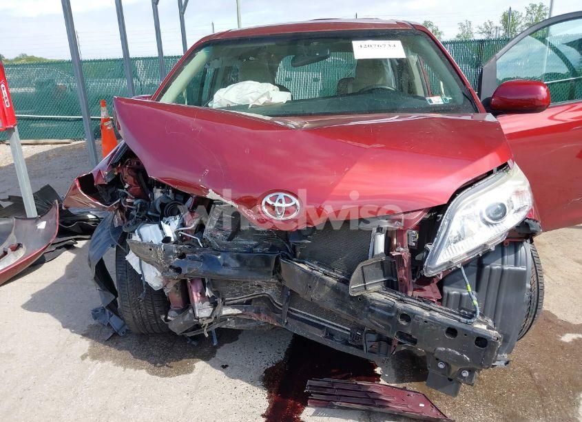 Photo 6 of 2017 Toyota Sienna LE 8 PASSENGER (VIN 5TDKZ3DC4HS899653)