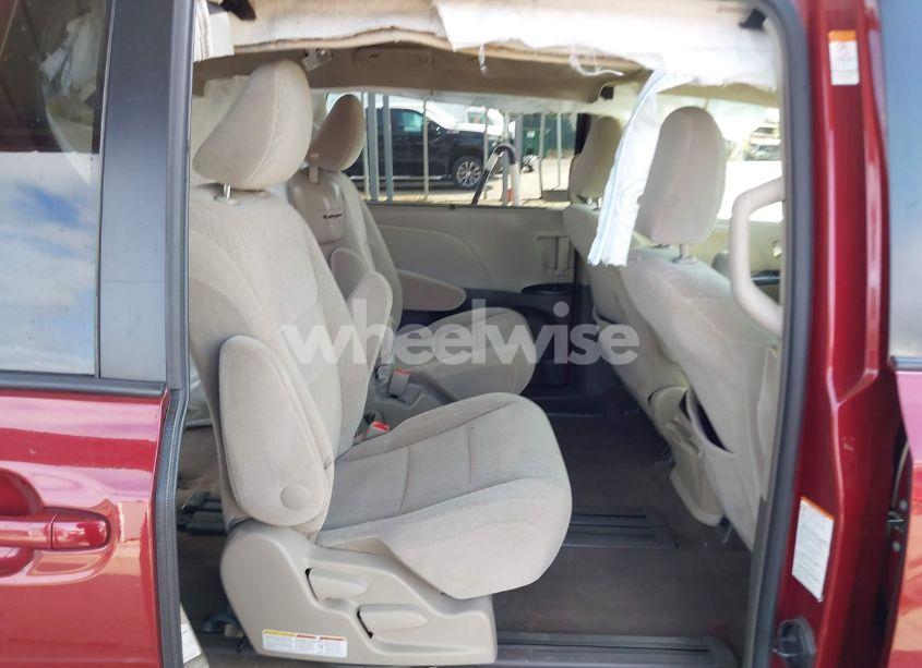 Photo 8 of 2017 Toyota Sienna LE 8 PASSENGER (VIN 5TDKZ3DC4HS899653)