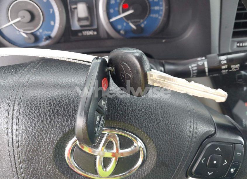 Photo 11 of 2019 Toyota Sienna LE 8 PASSENGER (VIN 5TDKZ3DC4KS011331)