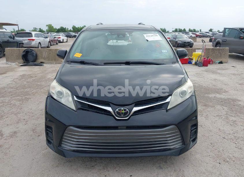 Photo 12 of 2019 Toyota Sienna LE 8 PASSENGER (VIN 5TDKZ3DC4KS011331)