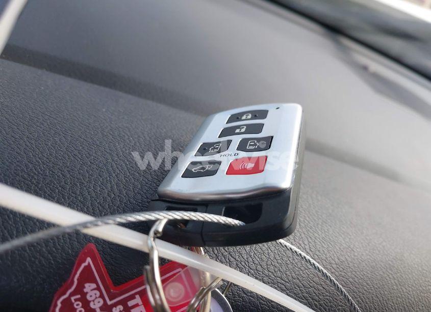 Photo 11 of 2019 Toyota Sienna LE 8 PASSENGER (VIN 5TDKZ3DC4KS968185)