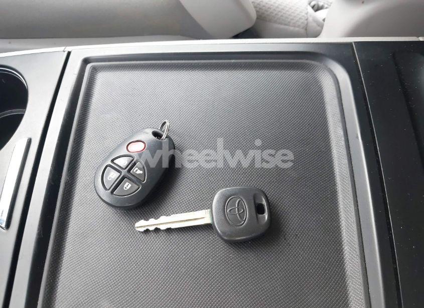 Photo 11 of 2020 Toyota Sienna LE (VIN 5TDKZ3DC4LS050616)