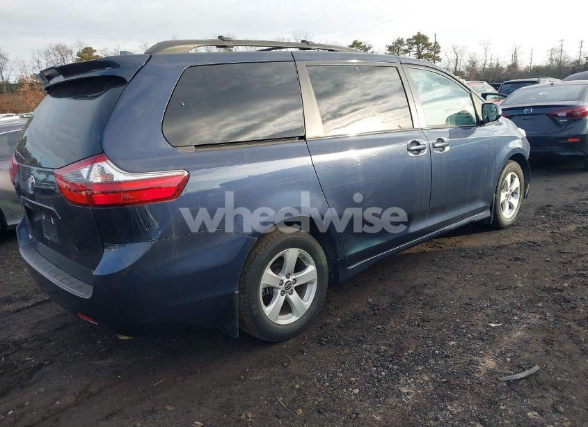 Photo 4 of 2020 Toyota Sienna LE (VIN 5TDKZ3DC4LS050616)