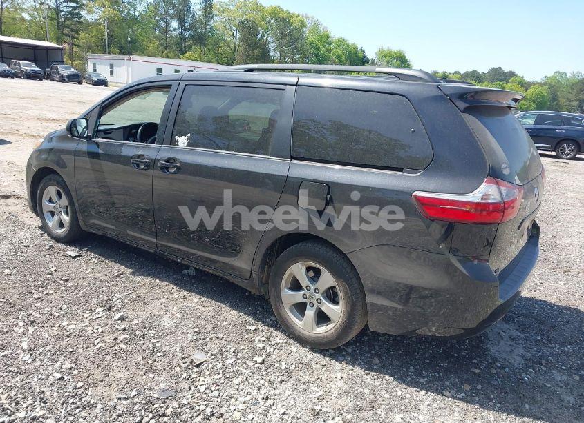 Photo 3 of 2017 Toyota Sienna LE 8 PASSENGER (VIN 5TDKZ3DC5HS780672)